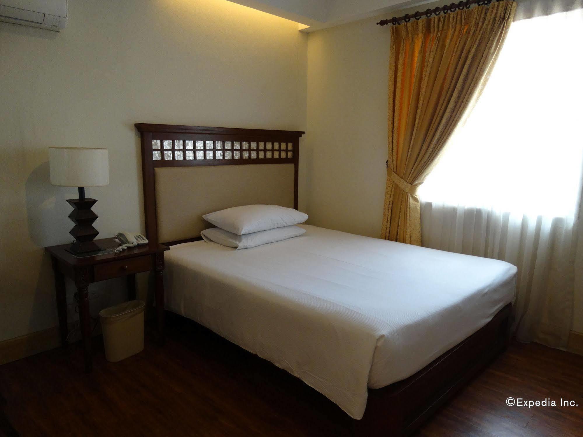 Hotel Emilia Davao Ngoại thất bức ảnh