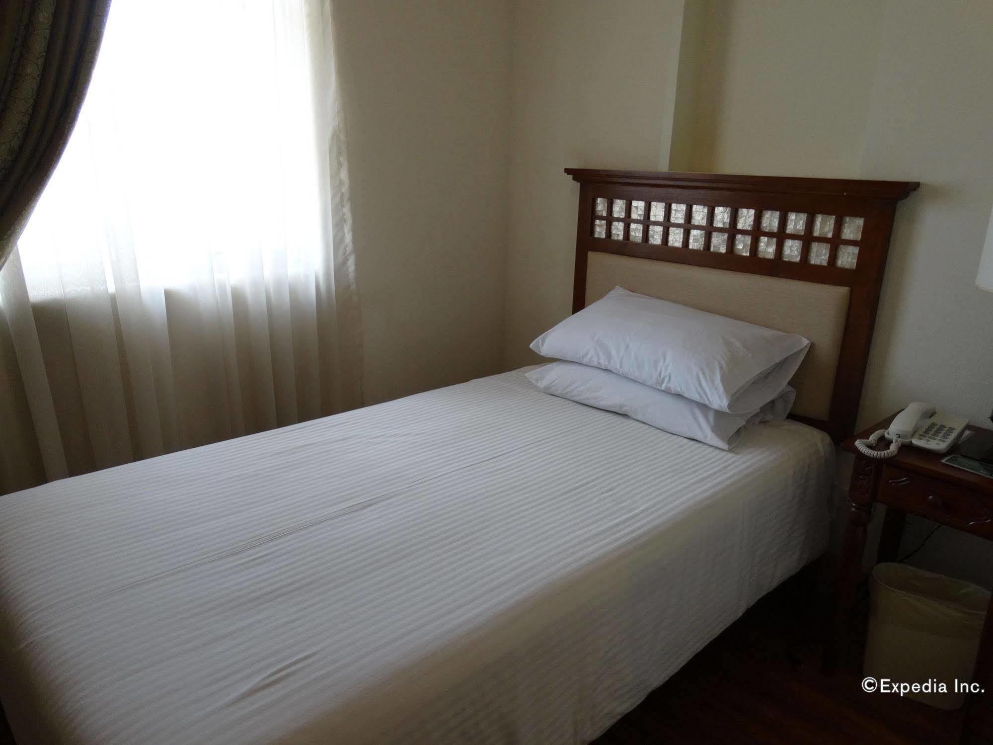 Hotel Emilia Davao Ngoại thất bức ảnh