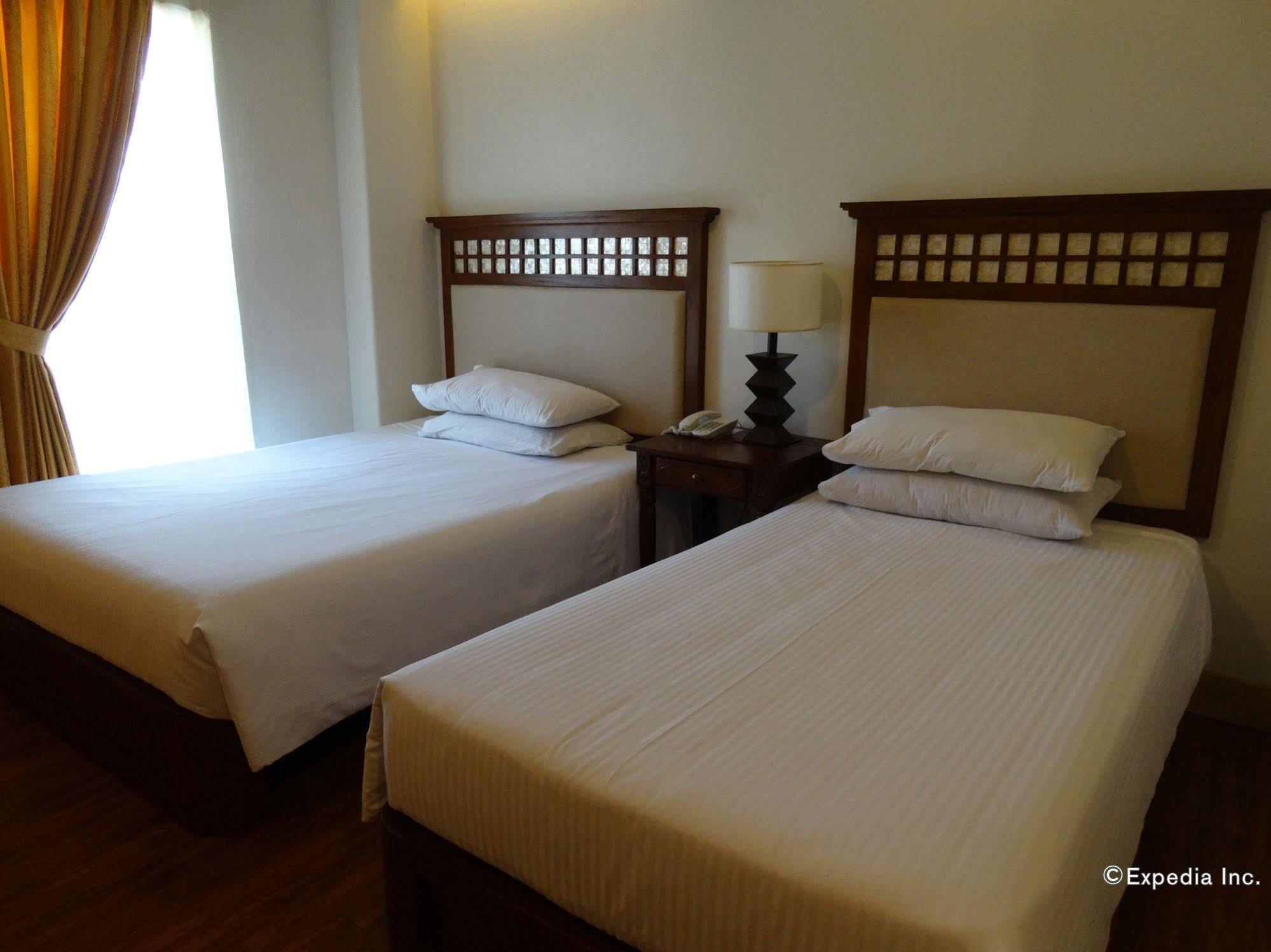 Hotel Emilia Davao Ngoại thất bức ảnh