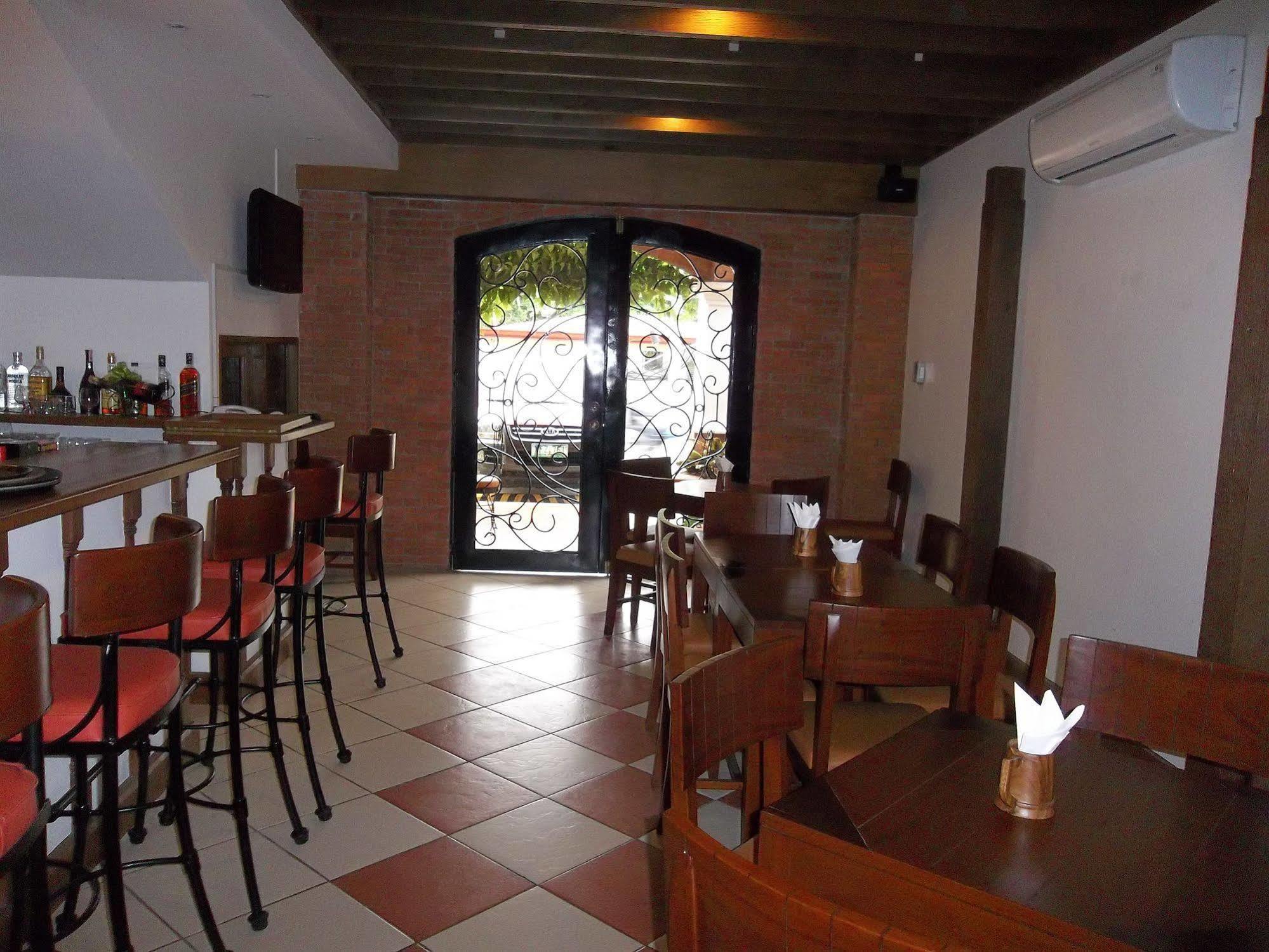 Hotel Emilia Davao Ngoại thất bức ảnh